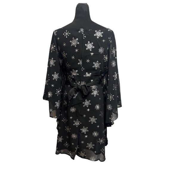 Smak Parlour Black Silver Snowflake Social Climber Caftan - Picture 3 of 12